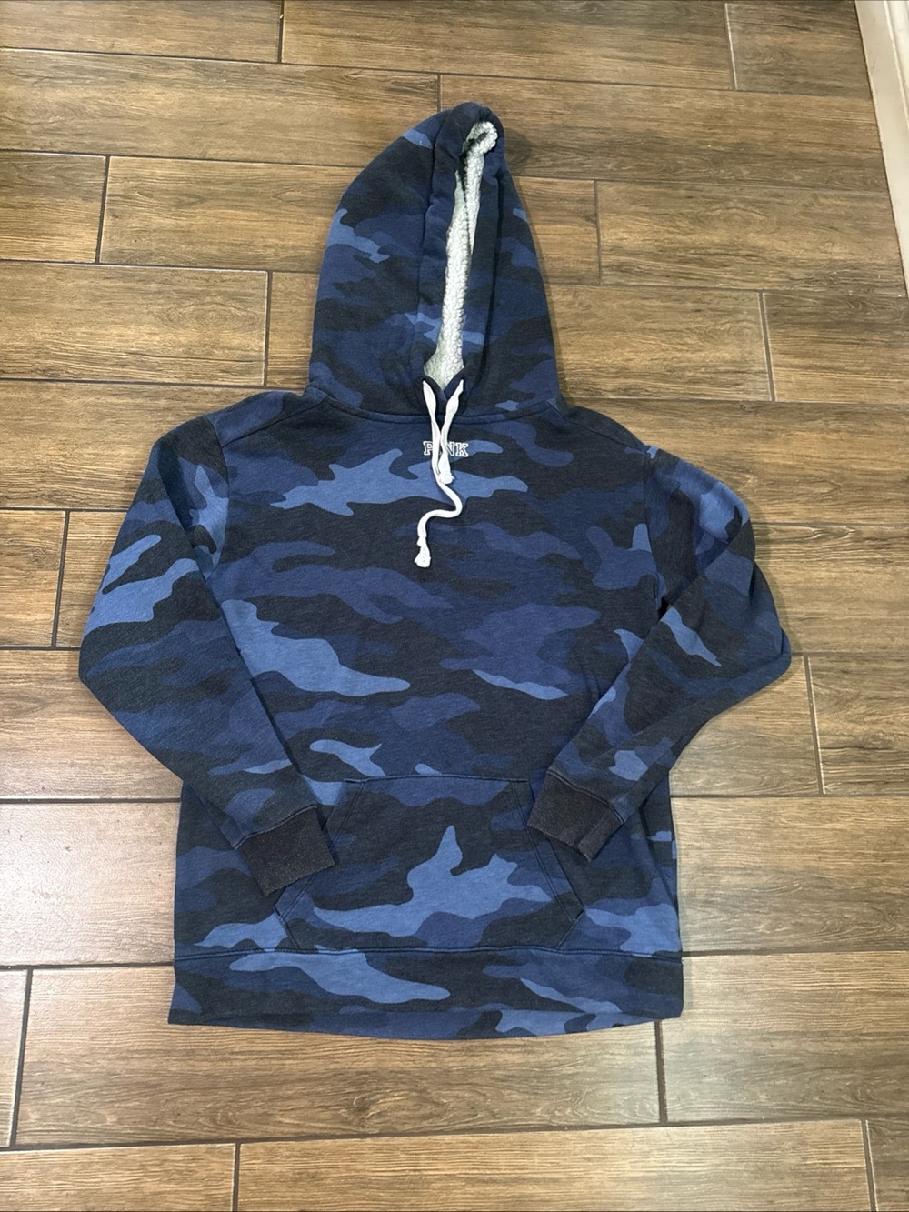 Victoria's Secret Pink blue camo Sherpa hoodie size XS